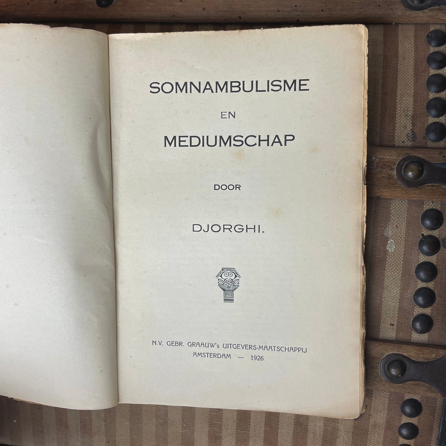 Djorghi - Somnambulisme en Mediumschap 1926