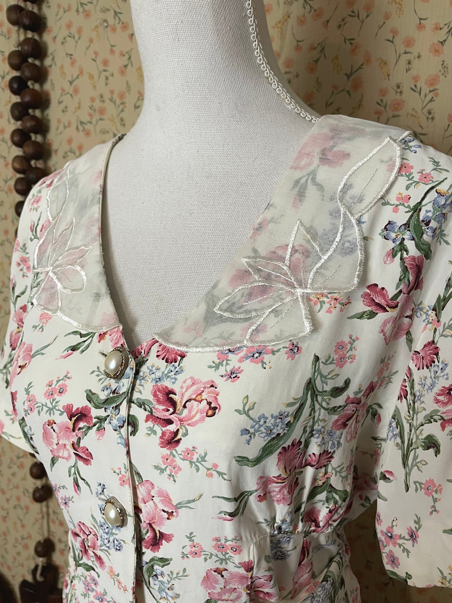 1980s Brioche Off-White Dress
