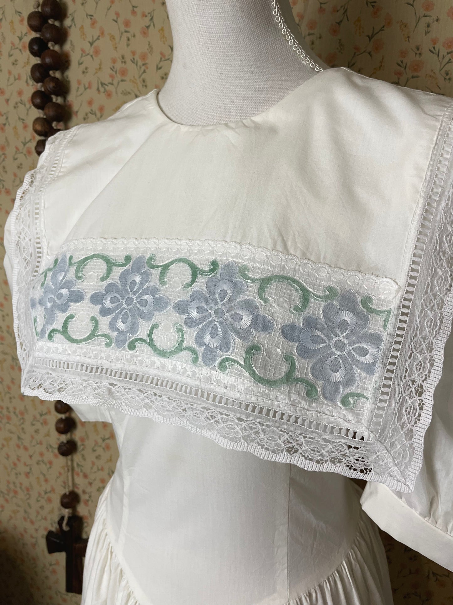 1990s Gunne Sax Lace Dress