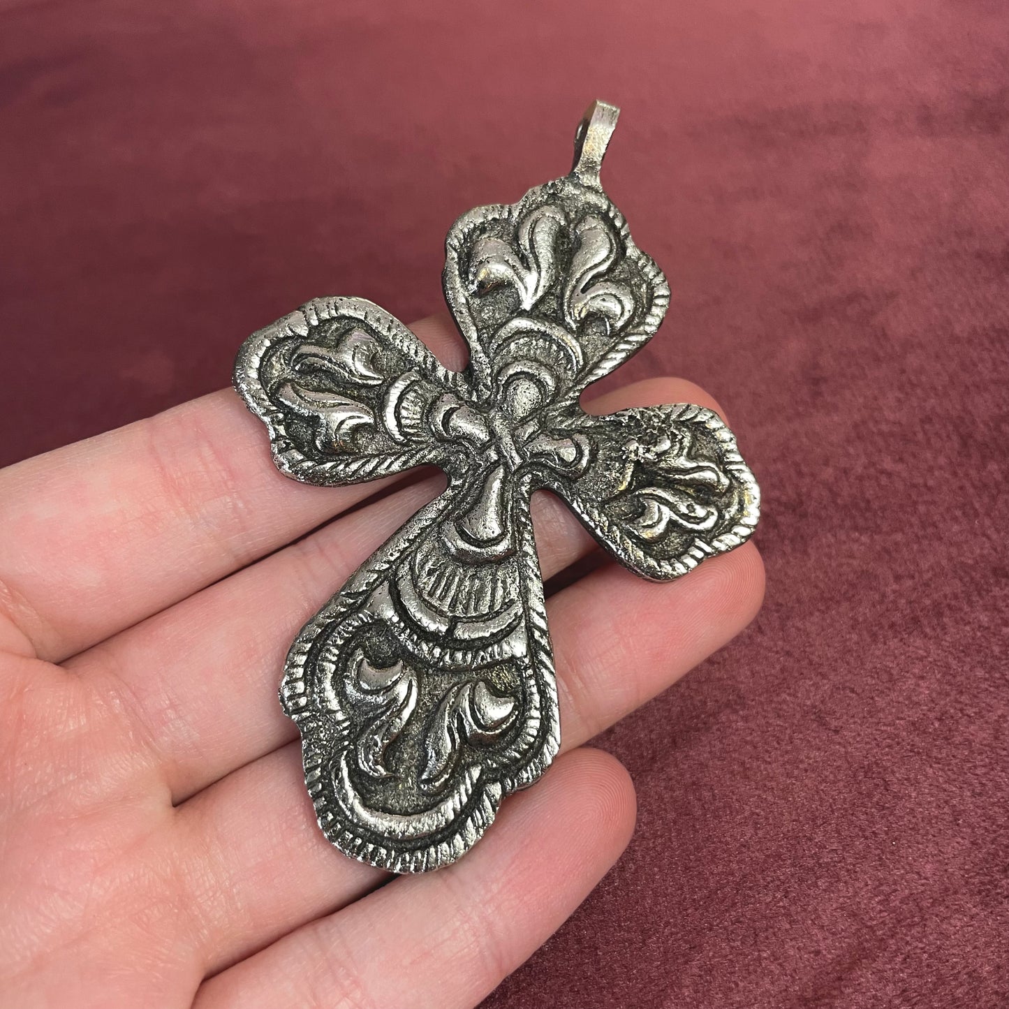 Messing Cross Pendant