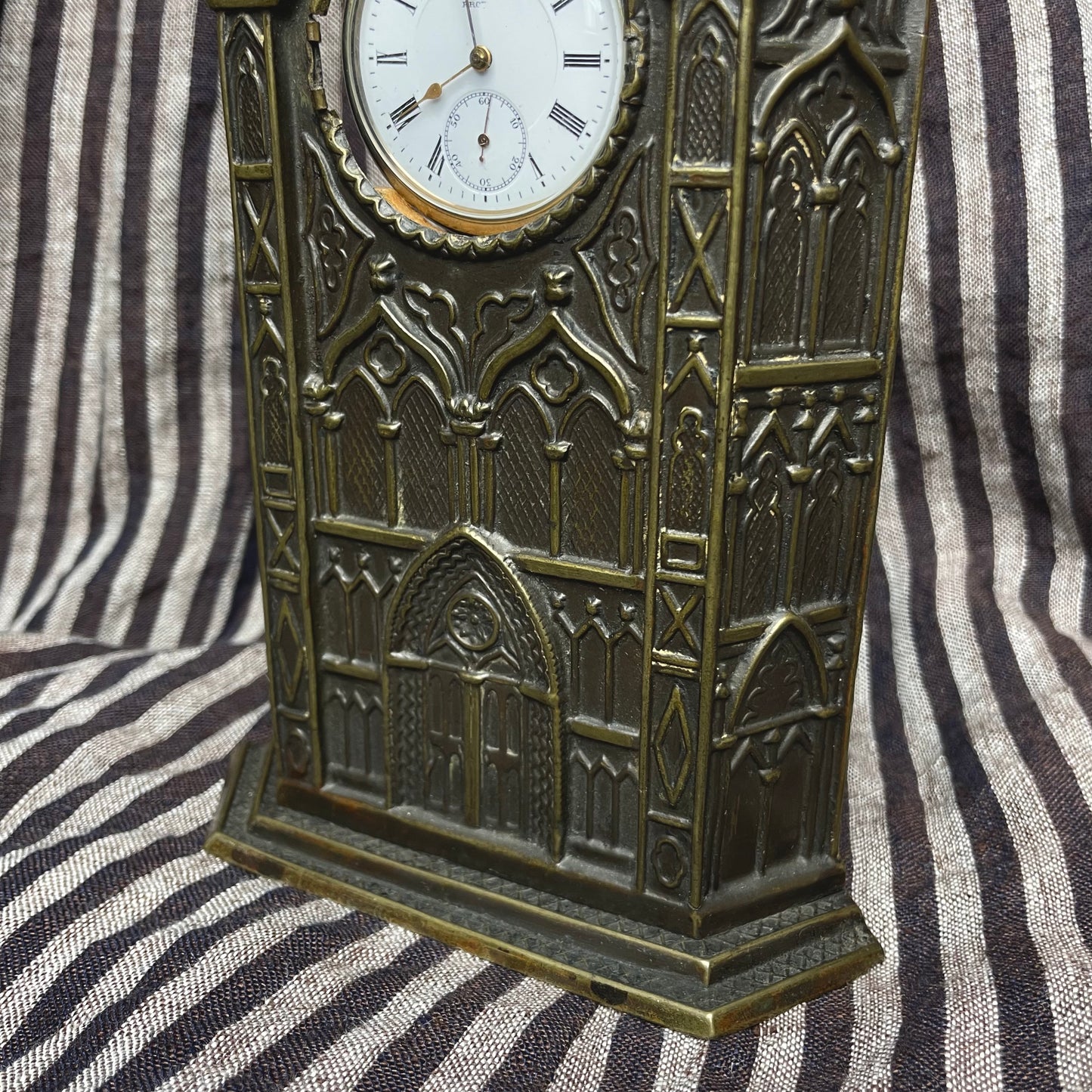 Cathedral Pocket Watch Stand with Watch