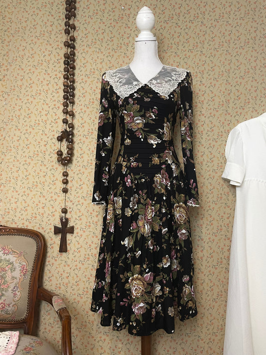 1970s Act I NY Lace Collar Dress