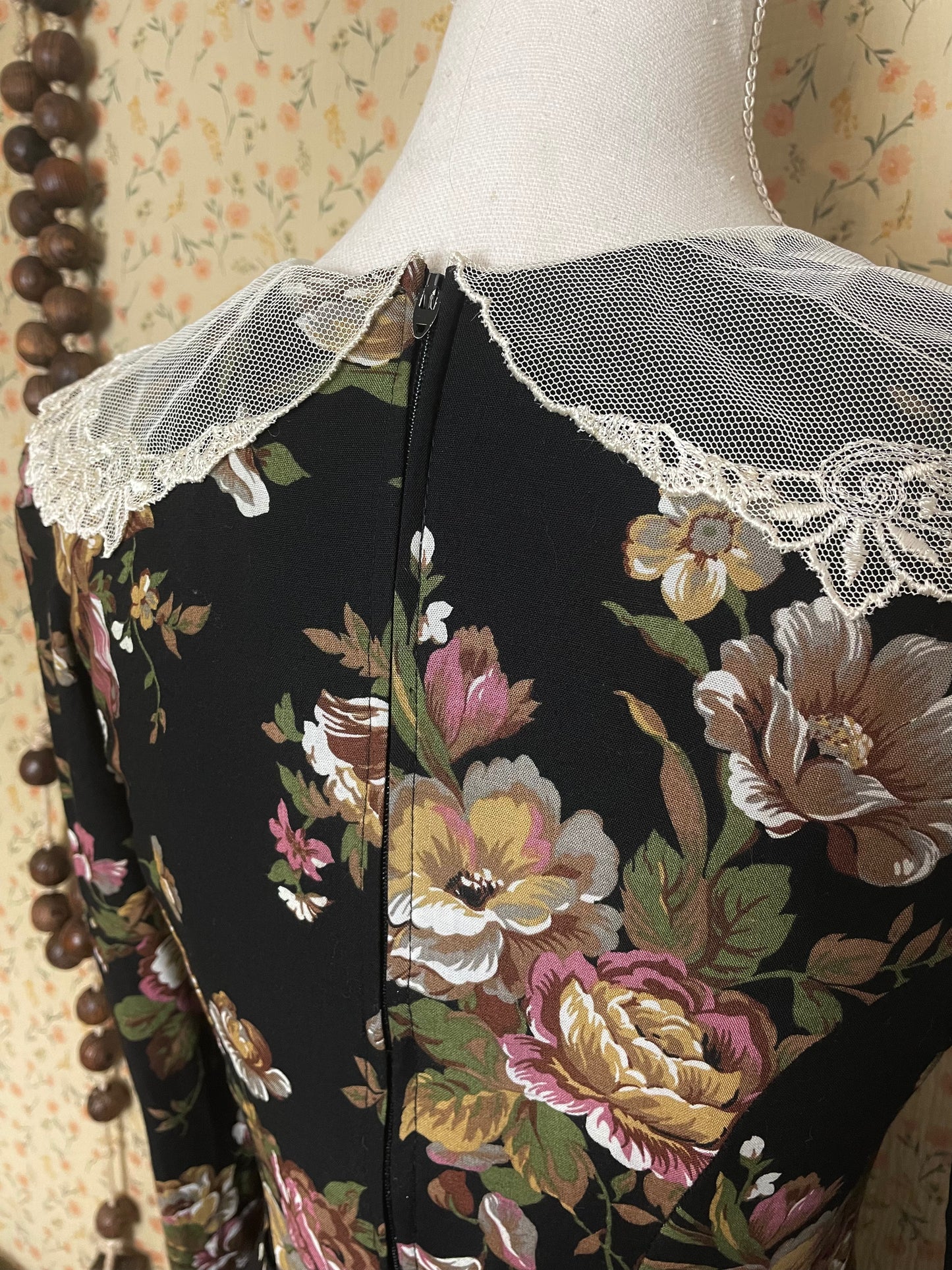 1970s Act I NY Lace Collar Dress