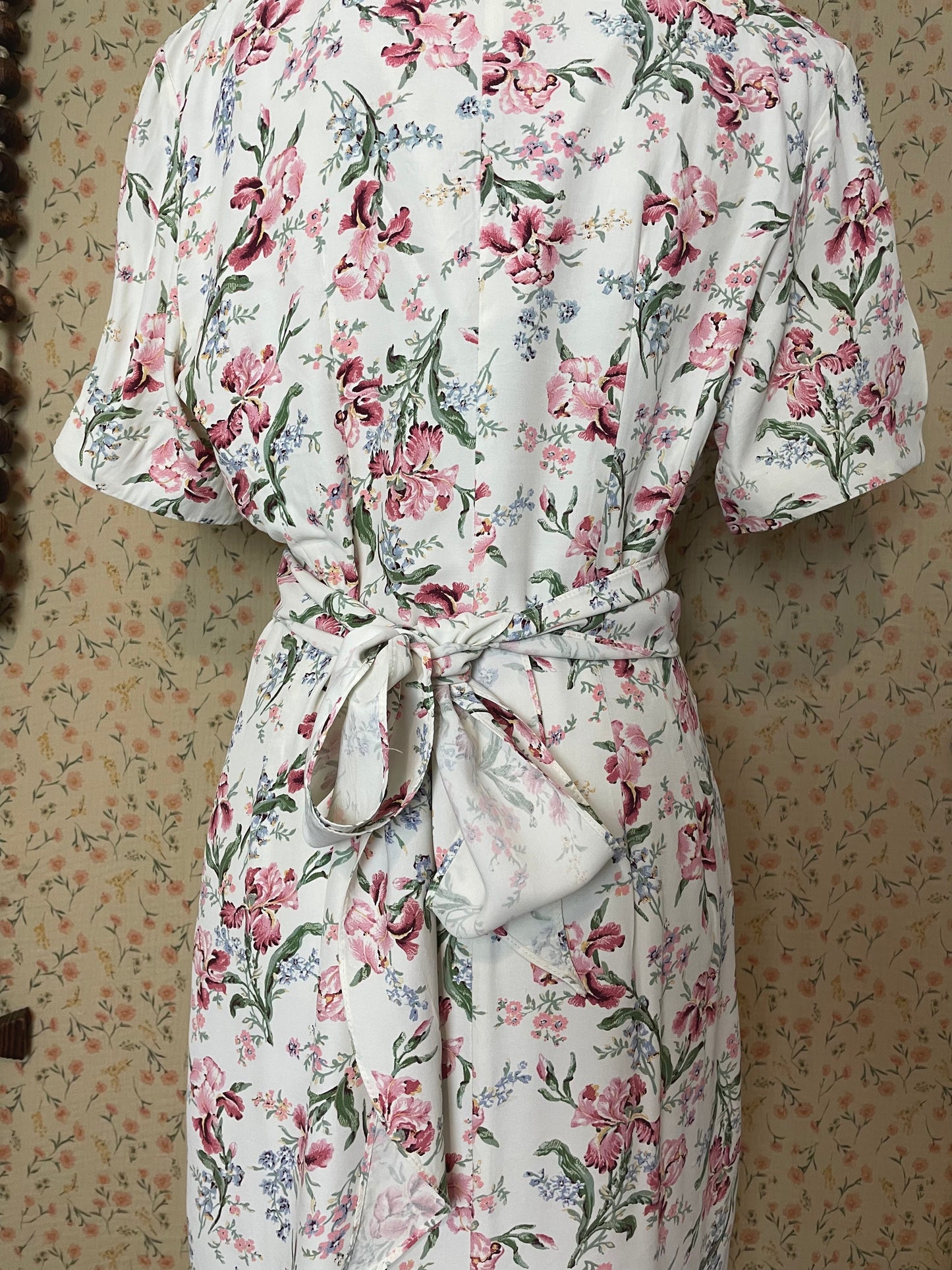 1980s Brioche Off-White Dress