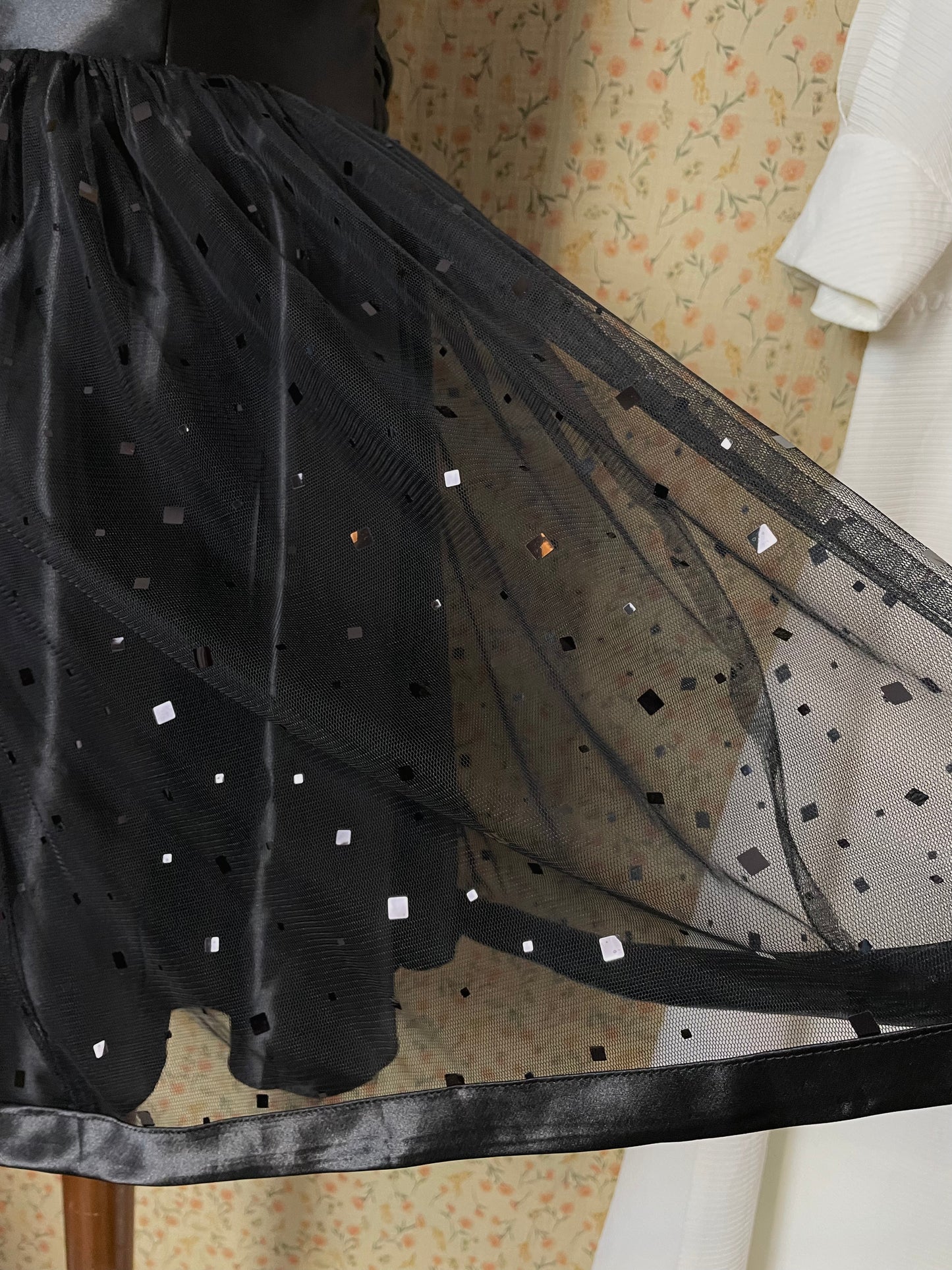 1990s Gunne Sax Whimsigoth Dress