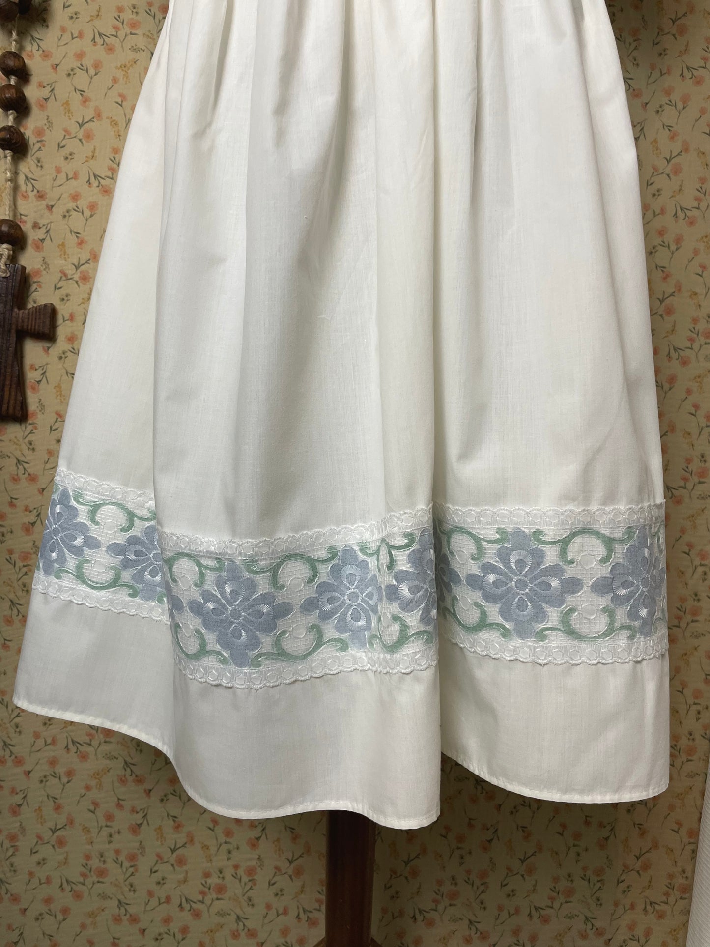 1990s Gunne Sax Lace Dress
