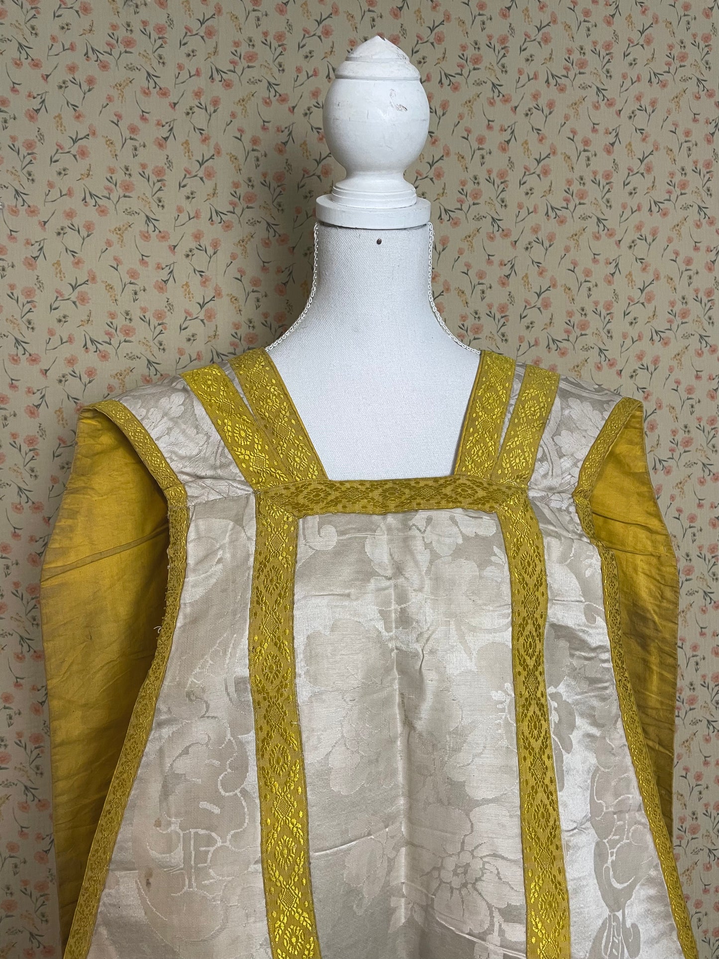 1850s Roman Chasubale