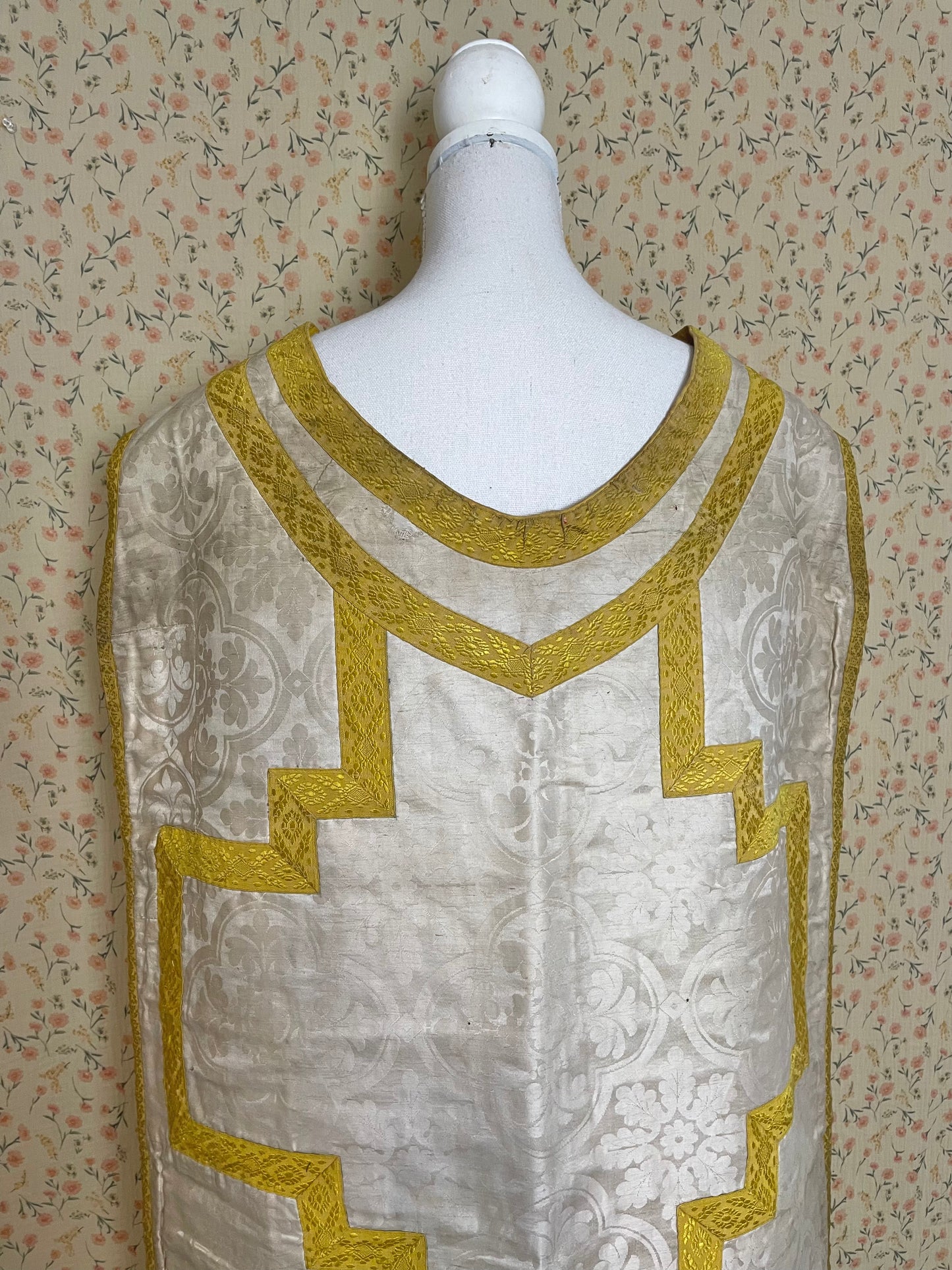 1850s Roman Chasubale