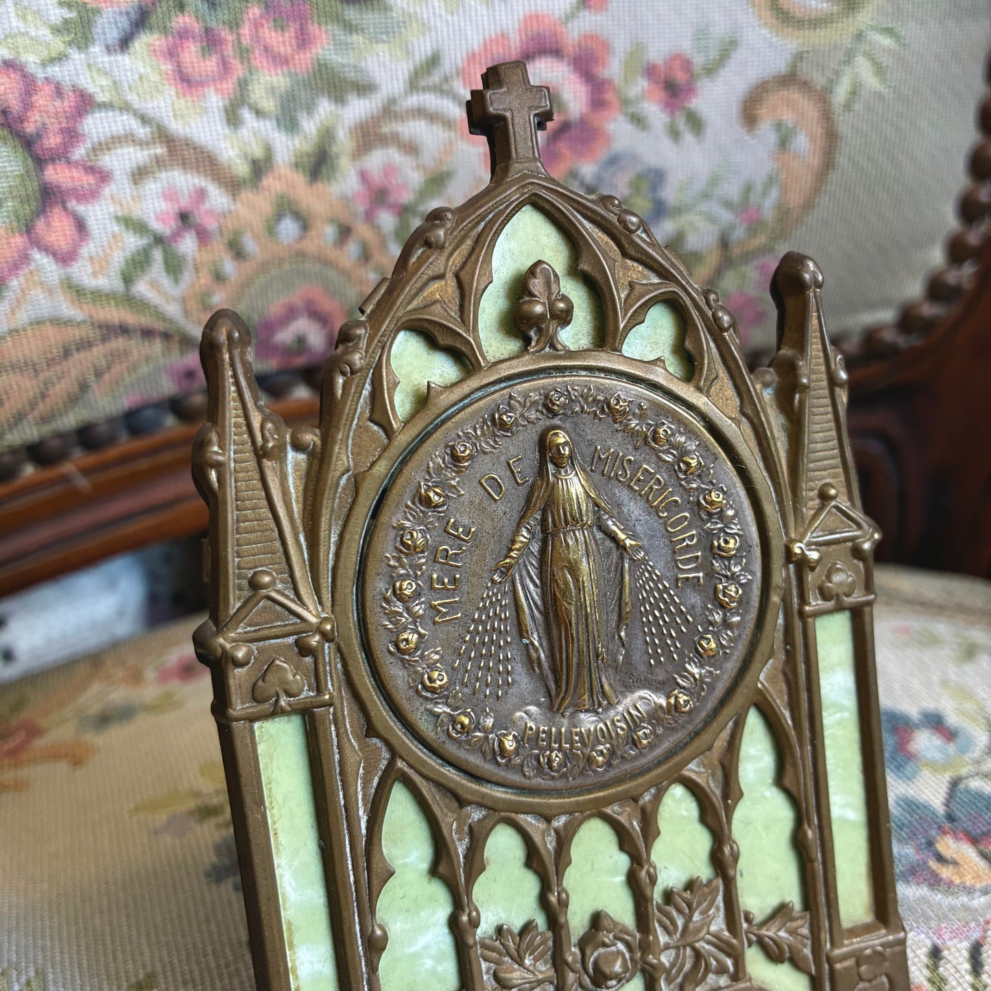 Oscar Ruffony Cathedral Frame