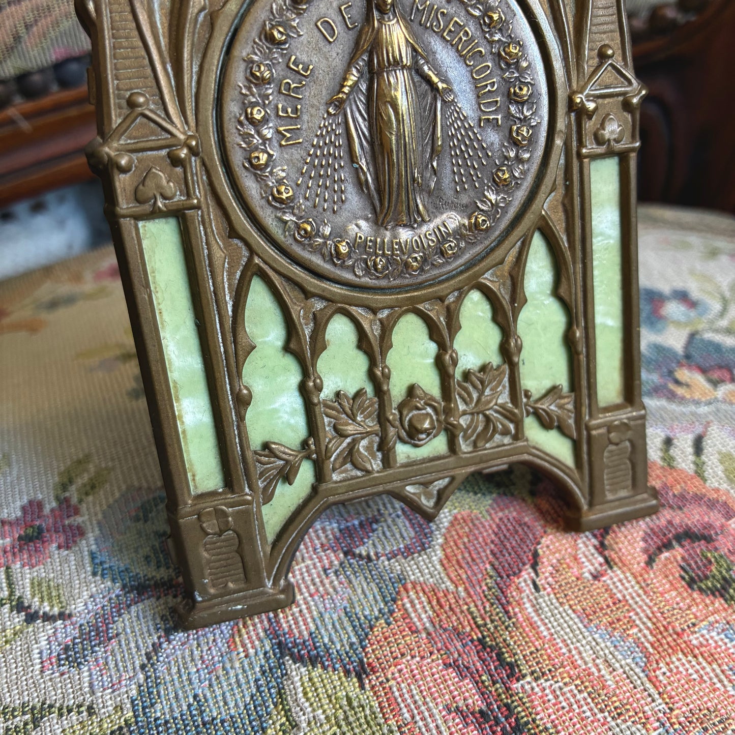 Oscar Ruffony Cathedral Frame