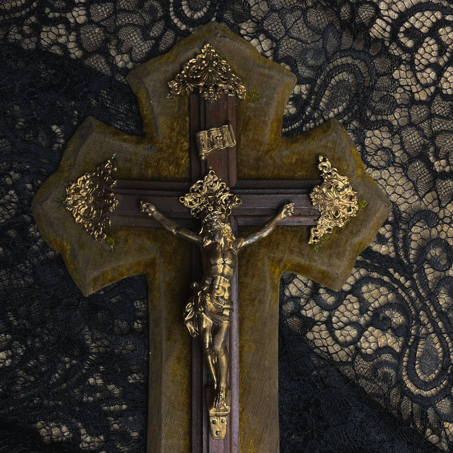 Holy Water Font Gold