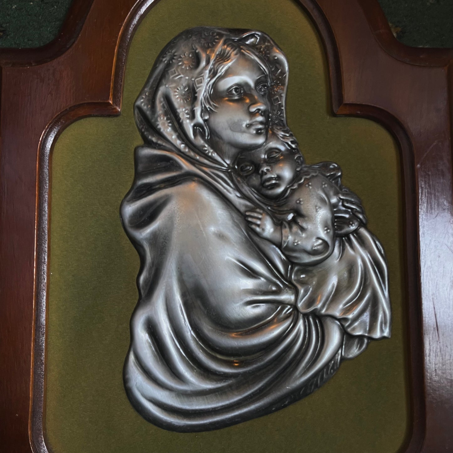 Wall Plaque Madonna and Child