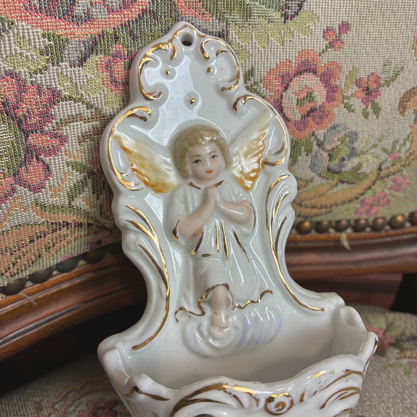 Porcelain Angel Water Font