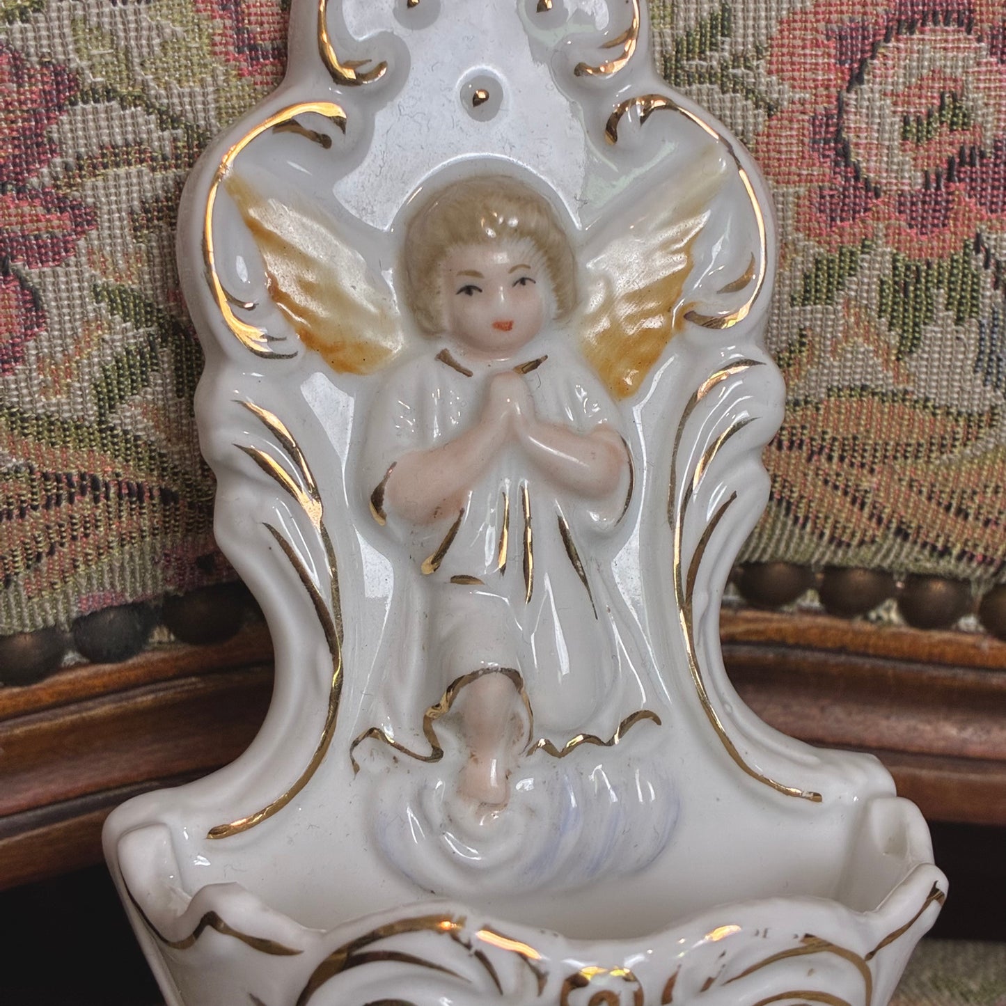 Porcelain Angel Water Font