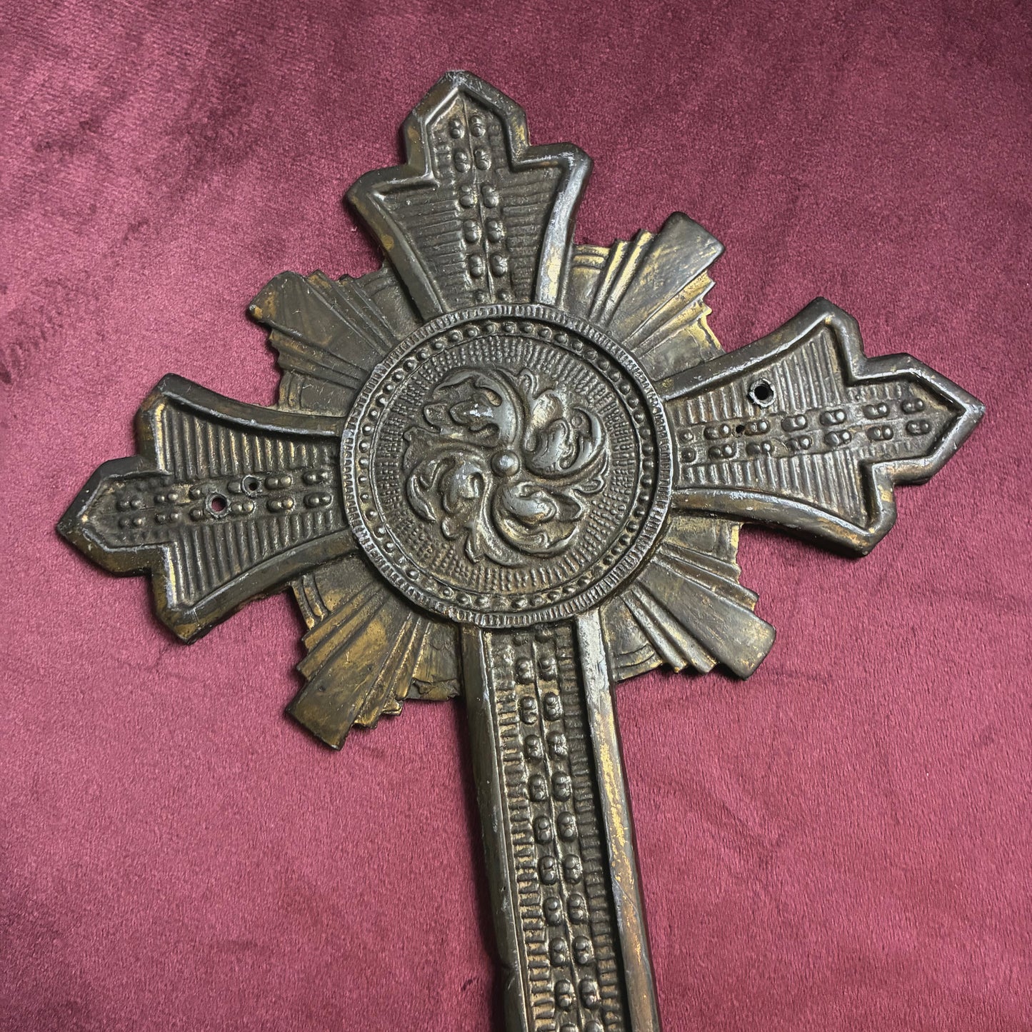 Foliate Rosette Cross