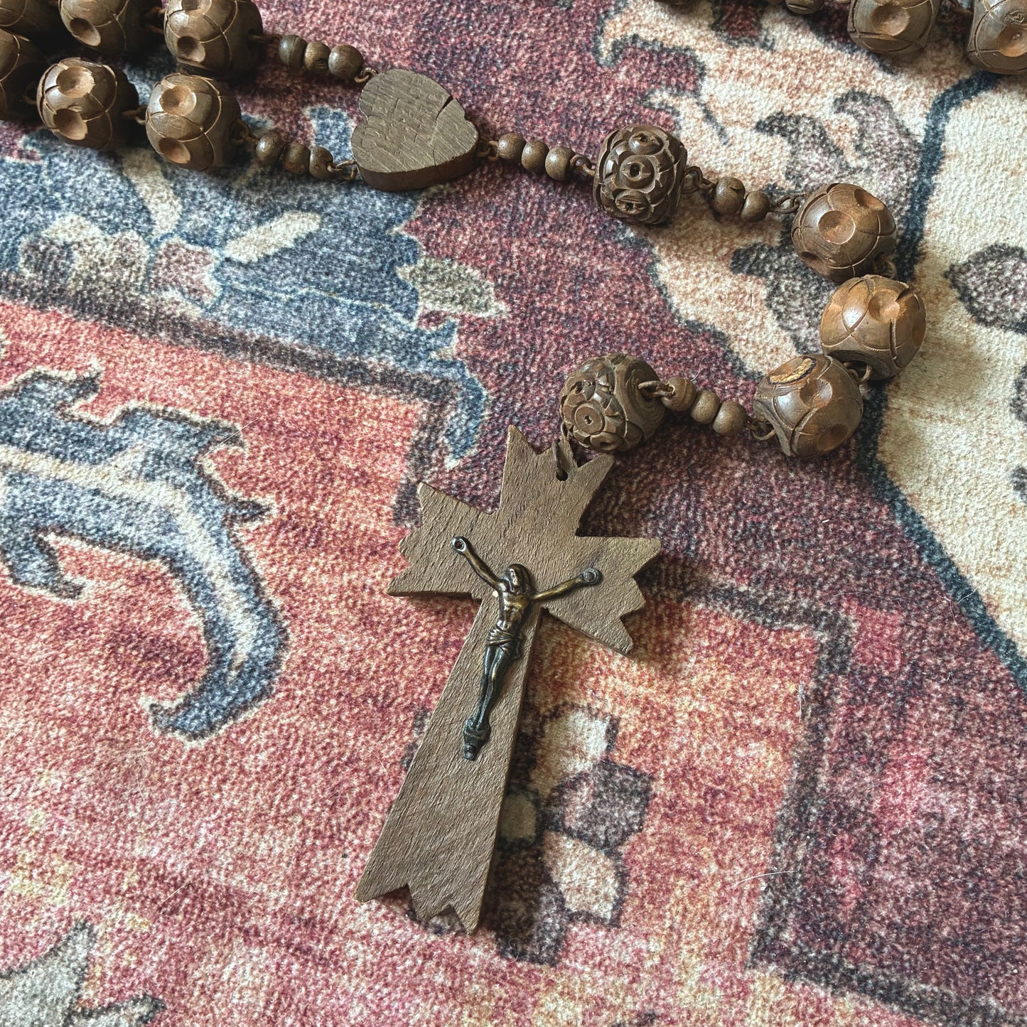 Souvenir de Notre-Dame de Lourdes Rosary