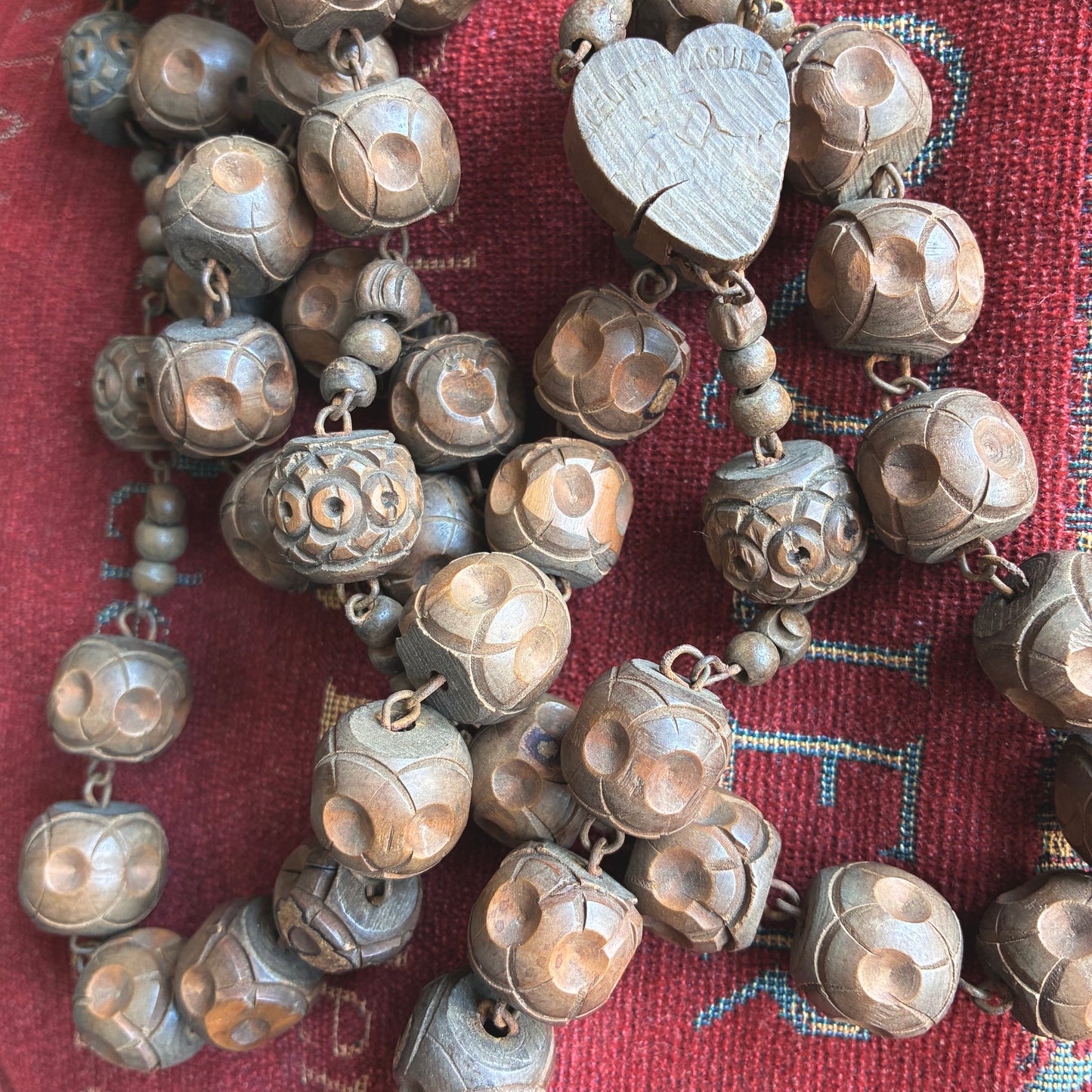 Souvenir de Notre-Dame de Lourdes Rosary